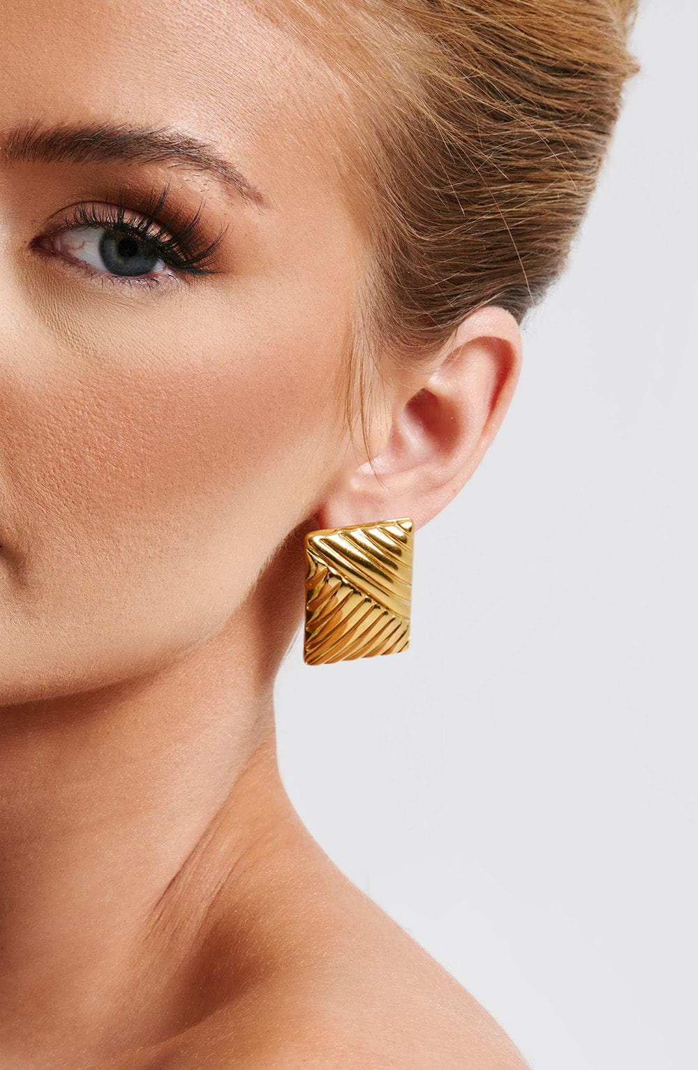 Brincos Bronte - Dourado