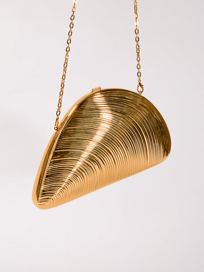 Maija Seashell Convertible Clutch In Gold 