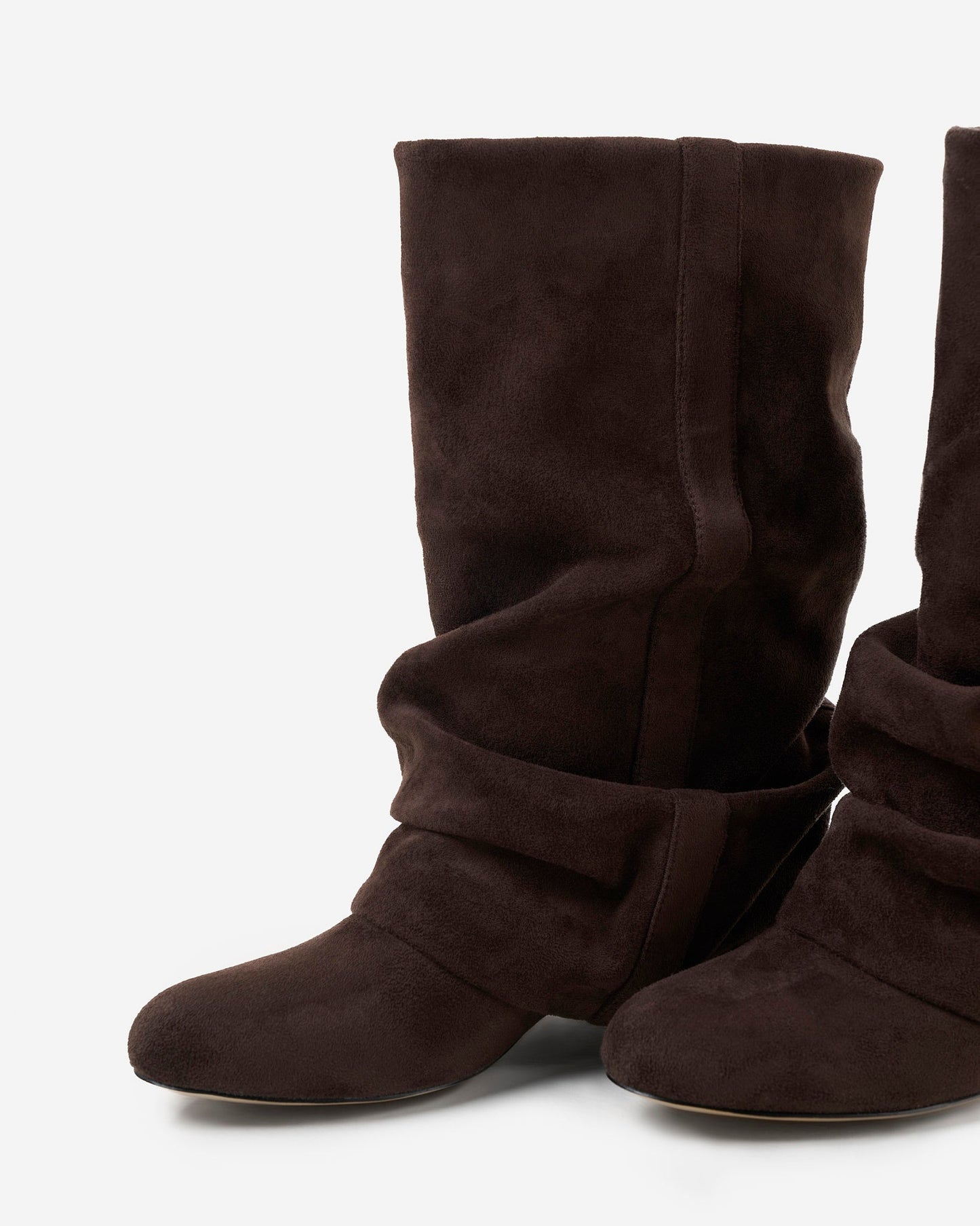 Botas Emilia Slouchy de Camurça - Chocolate Escuro