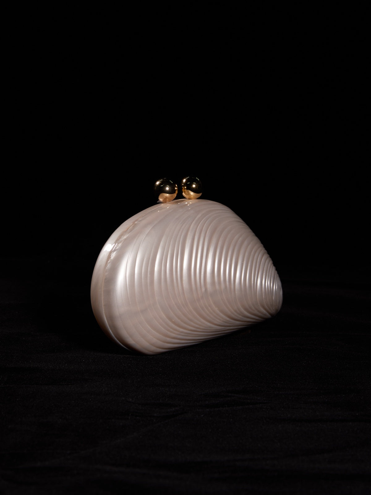 Mahin Seashell Clutch Convertible