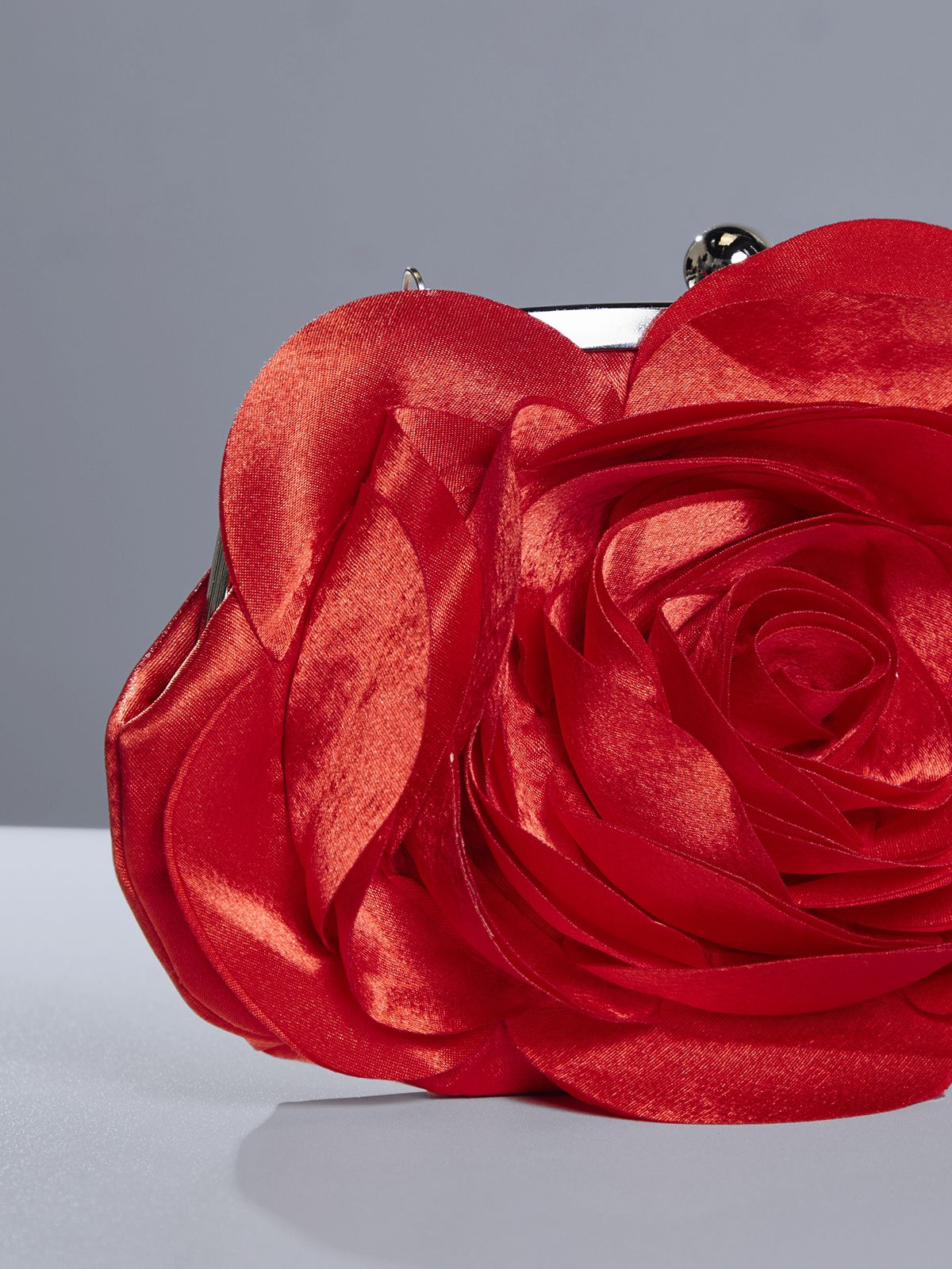 Wells Red Flower Clutch de Cetim