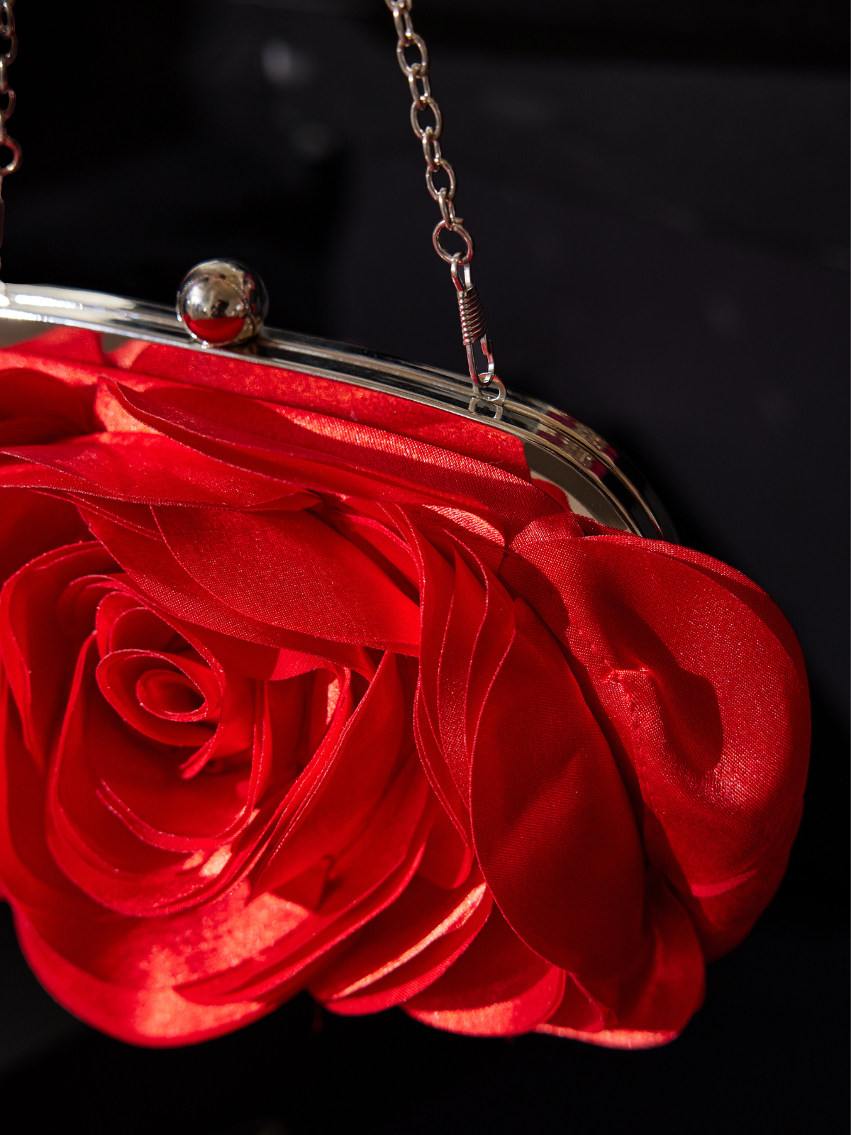Wells Red Flower Clutch de Cetim