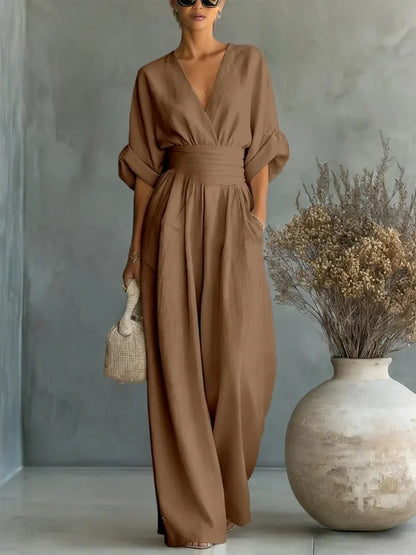 Combinação elegante com decote em V e cintura subida
